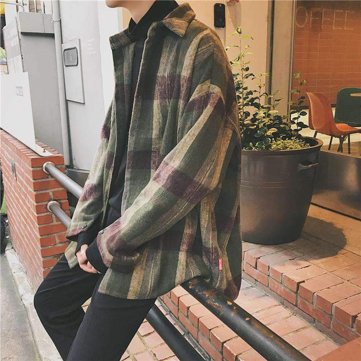 Dark academia long sleeve plaid men shirt in green Dark academia long sleeve plaid men shirt in green