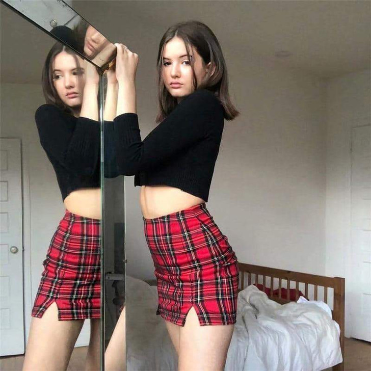 SEXY RED PLAID ZIPPER MINI SKIRT-Cosmique Studio SEXY RED PLAID ZIPPER MINI SKIRT-Cosmique Studio