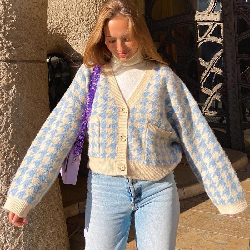 PREPPY STYLE KNITTED SWEATER - Cosmique Studio