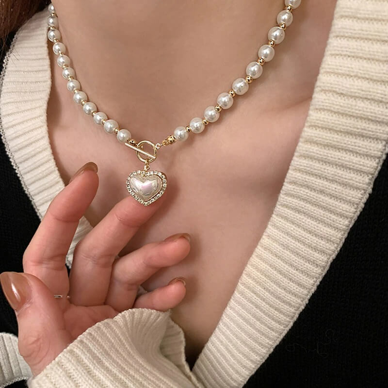 ★VINTAGE HOLLYWOOD★ Petit Pearl Rose Necklace Vintage Oval Pearl Rose Necklace | Caitlyn Minimalist
