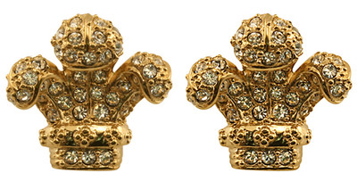 Prince of Wales stud earrings