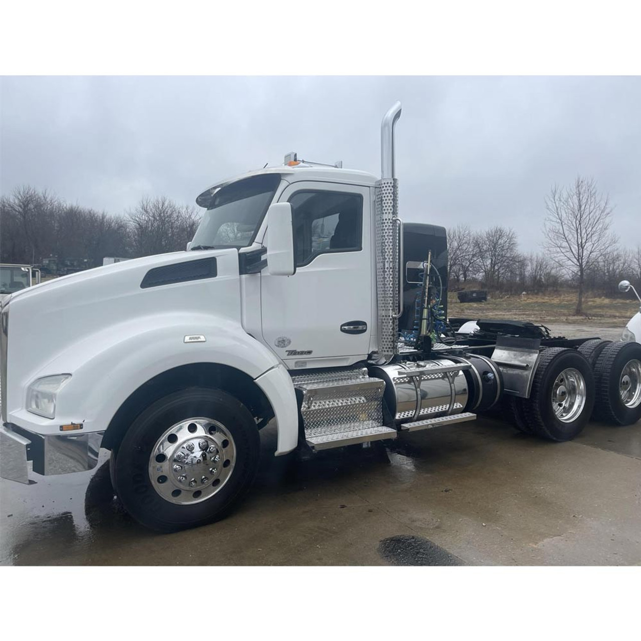 Kenworth T880 Lower Fender Behind Bumper Trim By RoadWorks Raney's Truck Parts