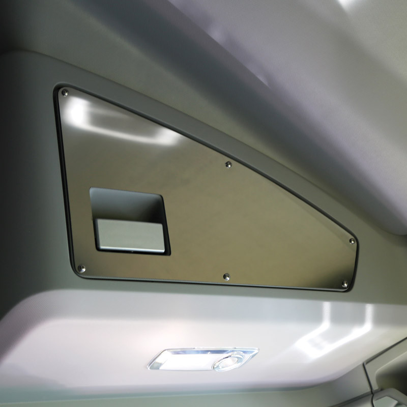 Kenworth T680 & T880 Cab Door Storage Covers By RoadWorks