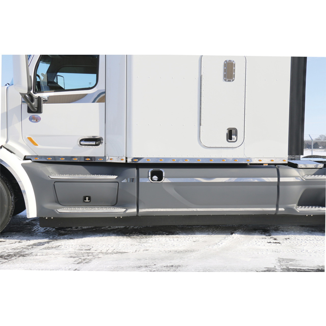 Peterbilt-567-3-Sleeper-