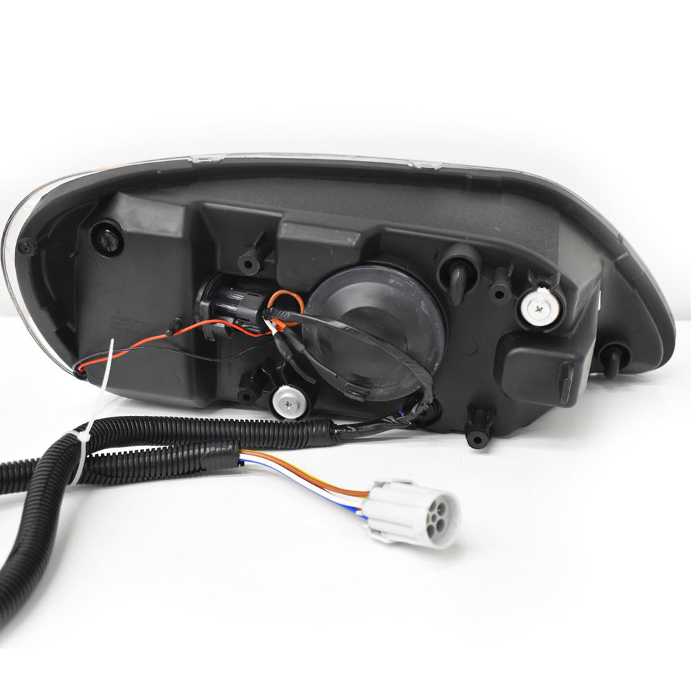 International 9200 9400 4700 5900i Performance Series Headlight