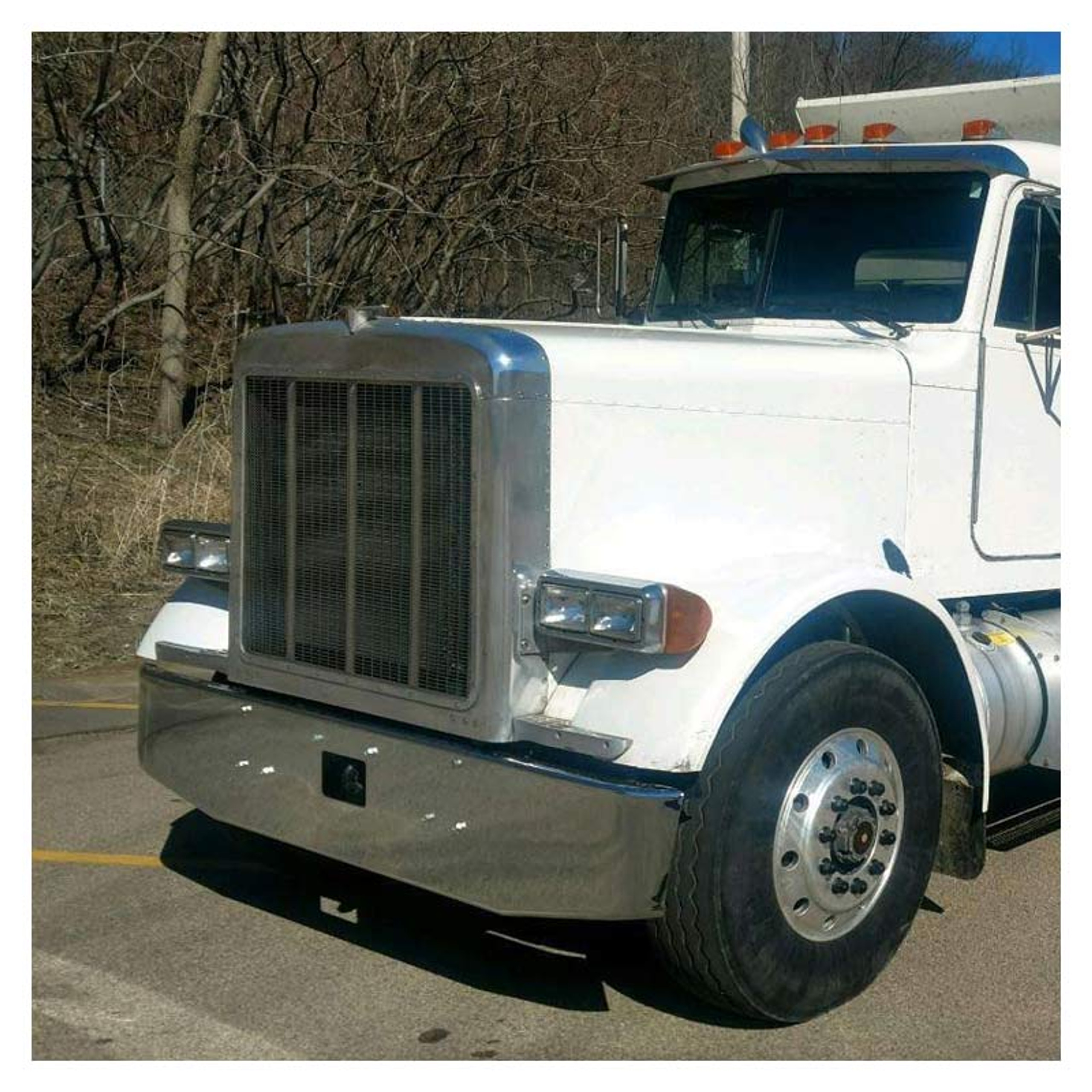 Freightliner Classic & Cabover Chrome 16" Standard Tapered Bumper By