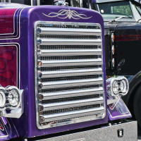 39" Peterbilt 379 389 Mirror Shine Horizontal Half Moon Grill Bars- Full Image