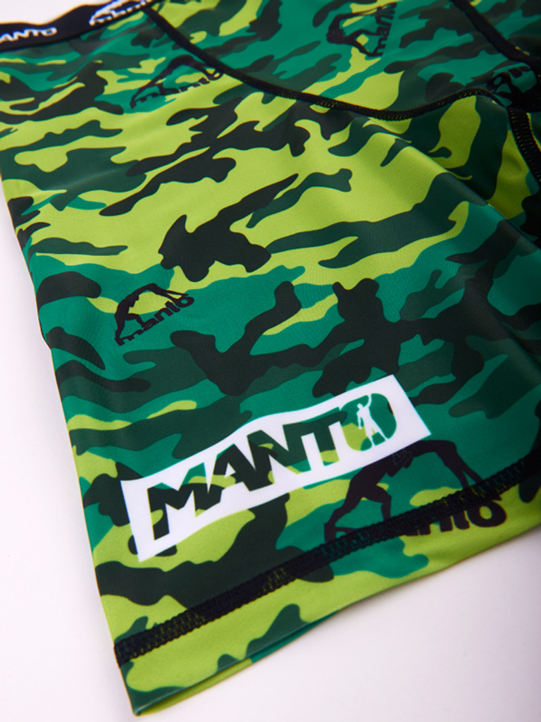 MANTO CAMO Compression Shorts Green