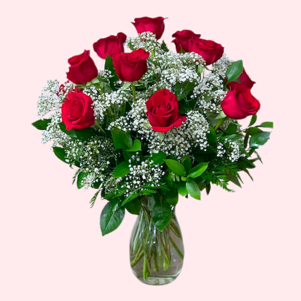 Classic Dozen Roses — El Paso florist arrangement