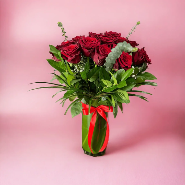 15 Roses — El Paso florist arrangement