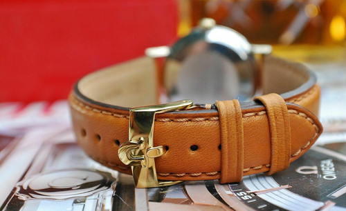 Omega GOLD buckle on 18mm tan genuine leather strap