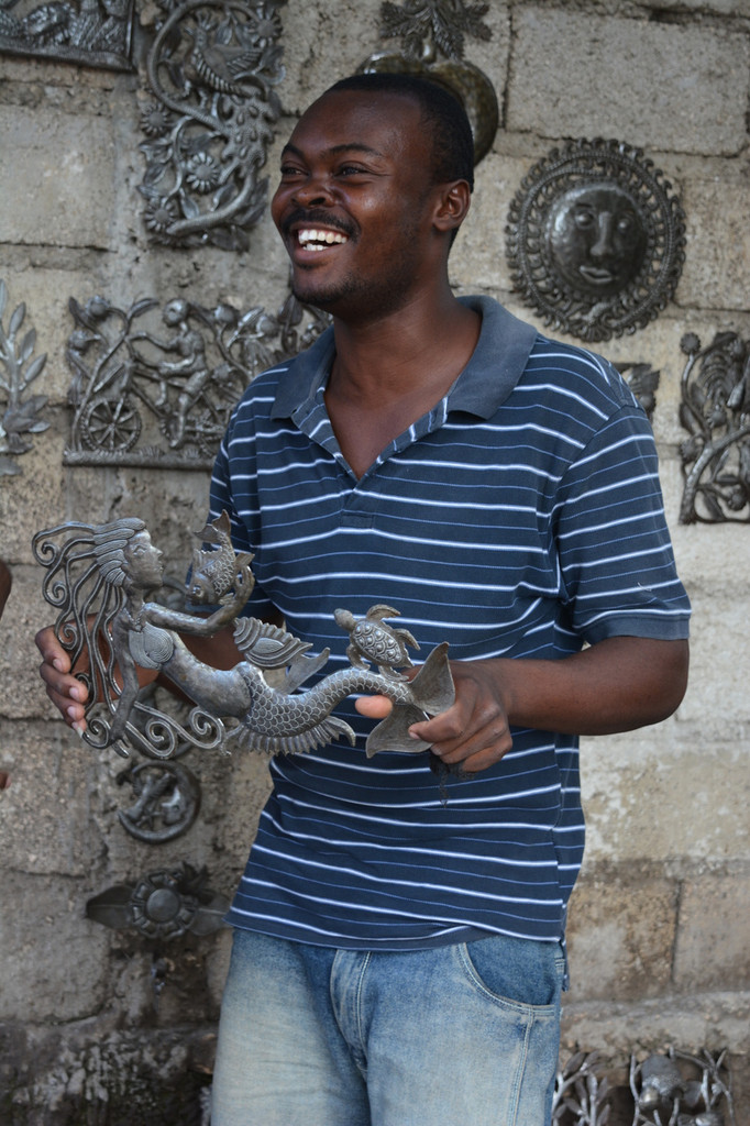 Haiti Metal Artist - Art under the tree