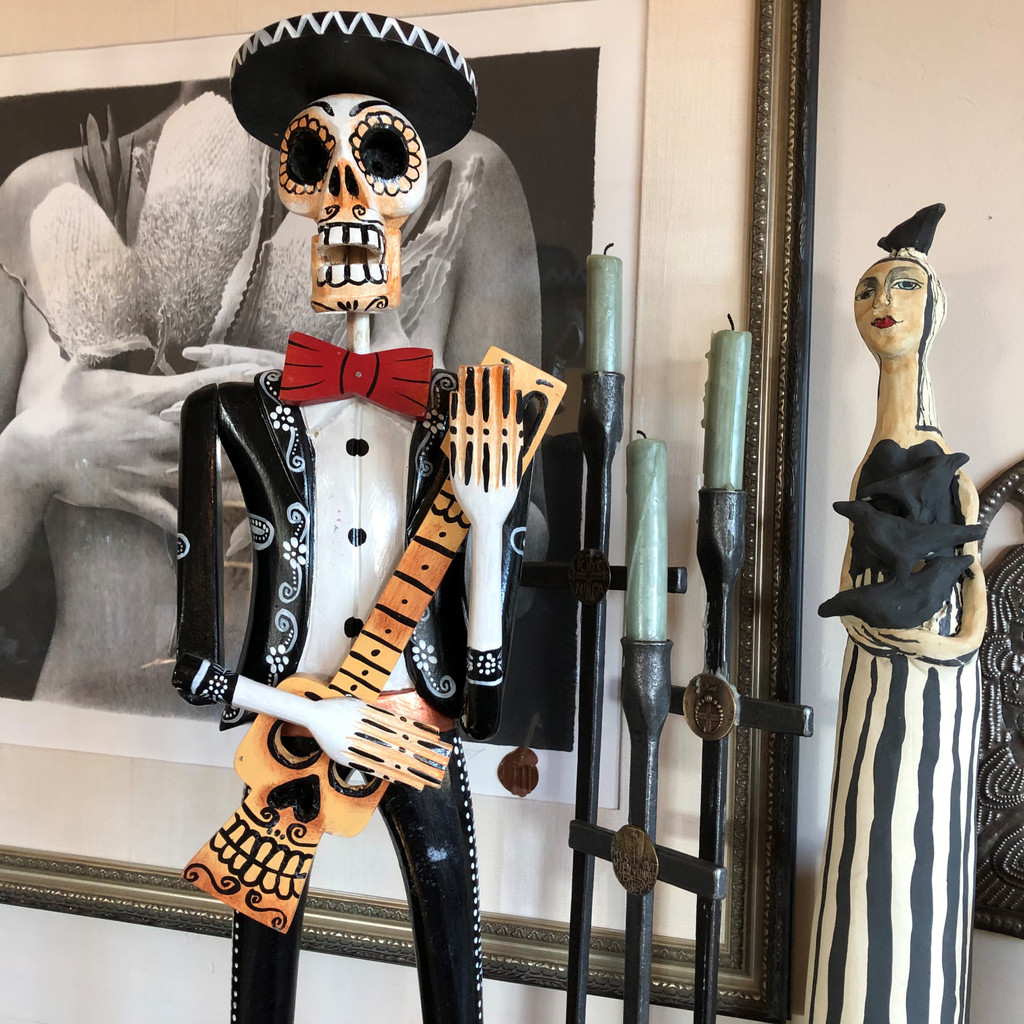 Catrina Mariachi Skeleton Dia de los Muertos Day of the Dead hand carved Guatemala