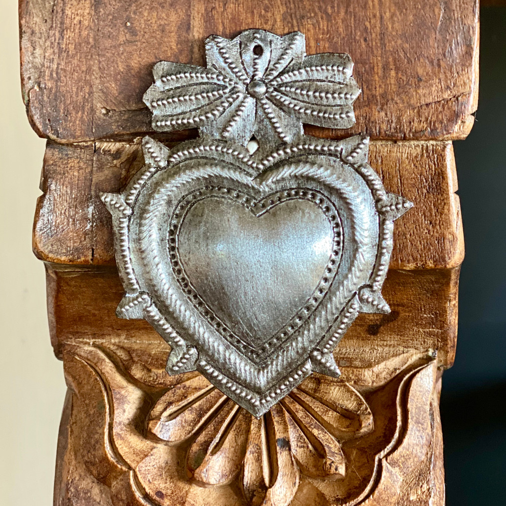 Metal Wall Art, Milagro Sacred Heart, Take Your Worry Away, Ornamental, Gift tag, Handmade in Haiti 3.75" x 3" (SM446-Indiv-G)