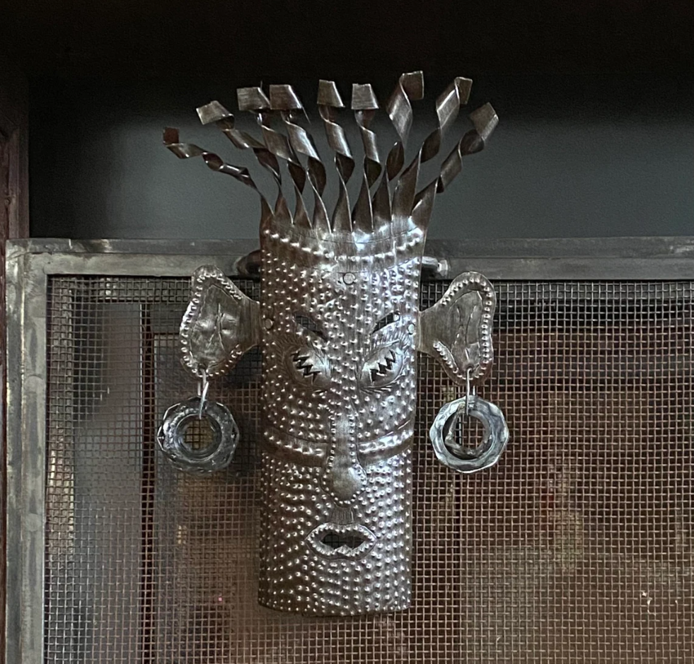 Tiki Bar Decor, Metal Tiki Bar Decor, Sustainable Tiki Bar Decor 