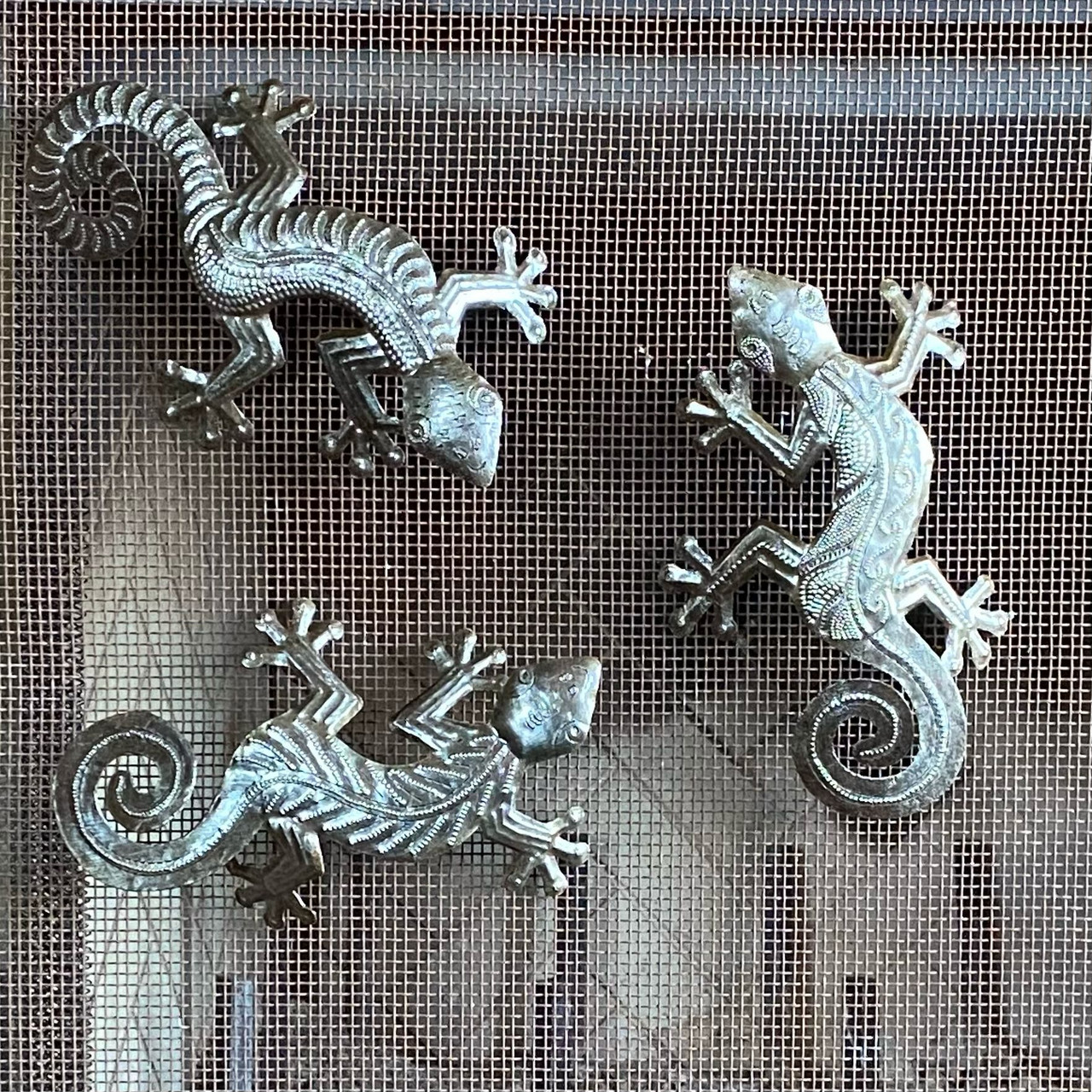 Garden Gecko, Set of 3 Wall Hanging Geckos, Handmade From Recycled Steel Drum Barrels 8 x 6 Inches, Spring Home Collection