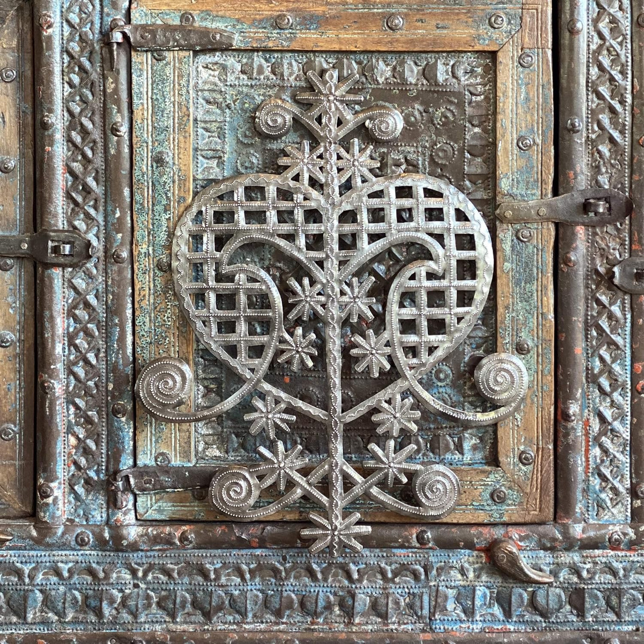 Veve Erzulie Freda, Metal Wall Hanging Sculpture, Eco-Friendly Fair Trade Veve Erzulie Freda, Metal Wall Hanging Sculpture, Eco-Friendly Fair Trade