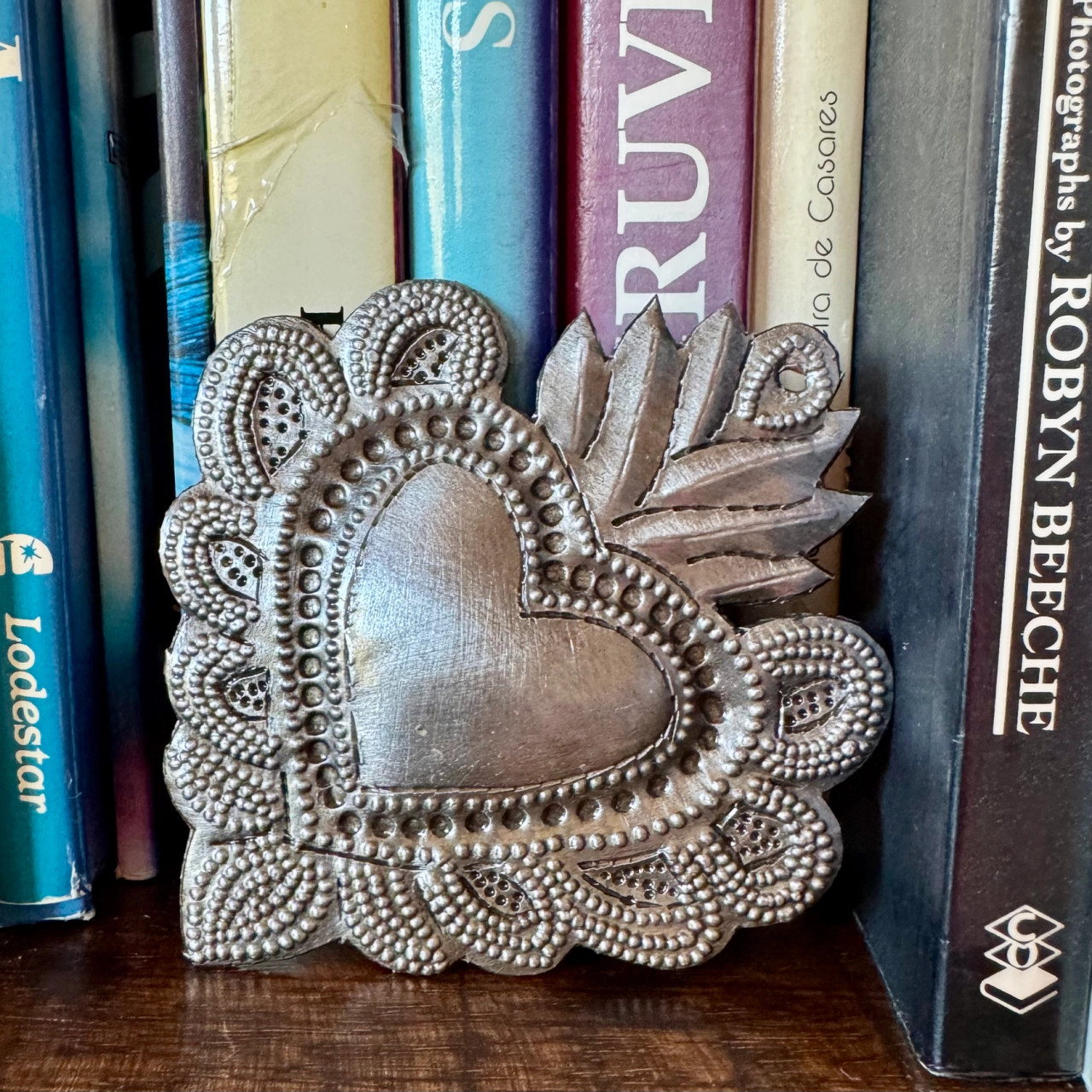 Milagro Heart, Sacred Heart, Metal Sacred Heart, Metal Milagro Heart, Metal Mexican Inspired Heart, Ornament Heart, Religious Milagro Ornament, Corazon, Corazon de Metal, Metal Corazon 