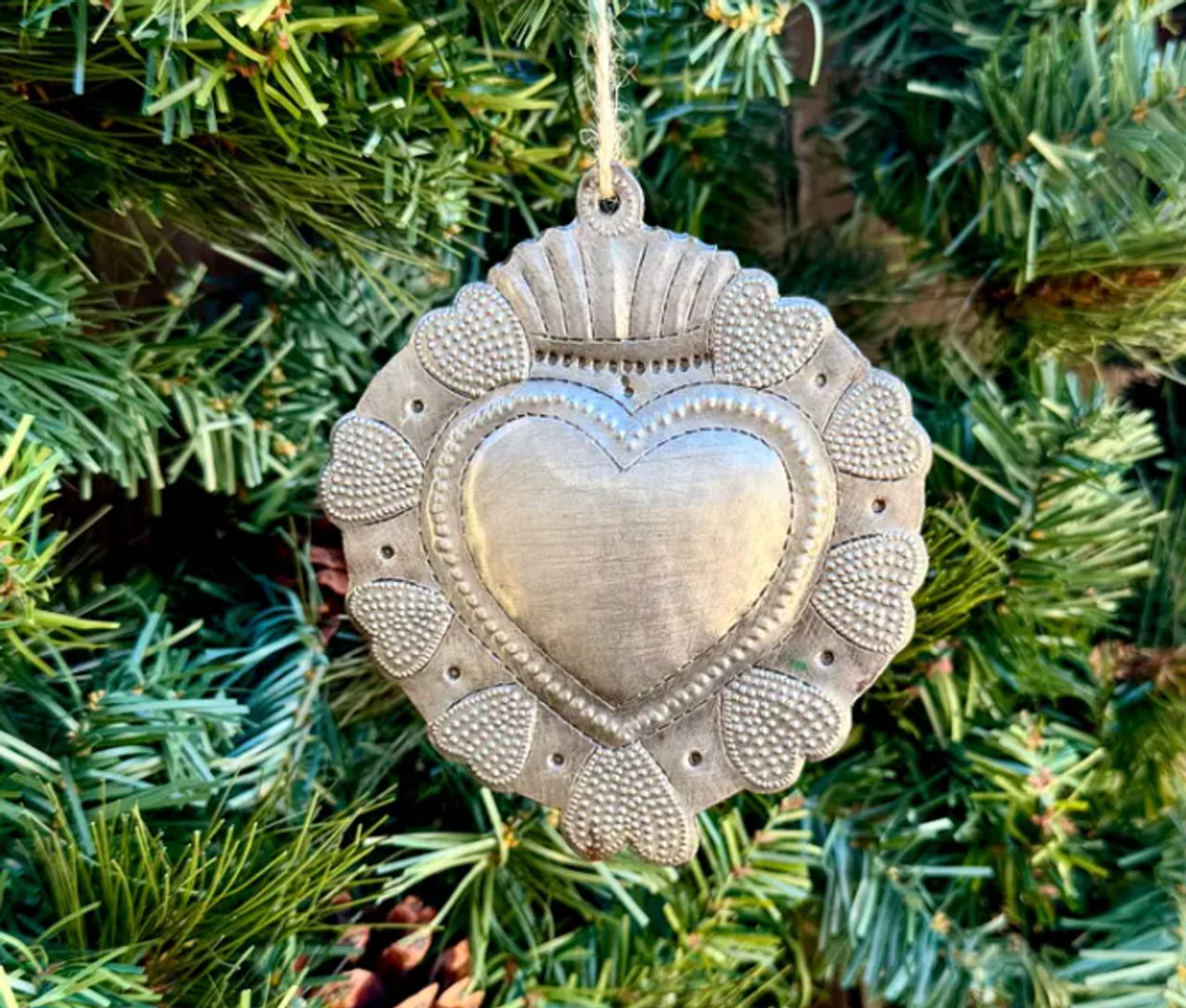 Metal Heart, Milagro Heart, Sacred Heart, Handmade Heart, Religious Heart, Metal Sacred Heart, Handmade Haitian Metal Art, Christmas Heart Ornament, Religious Ornament