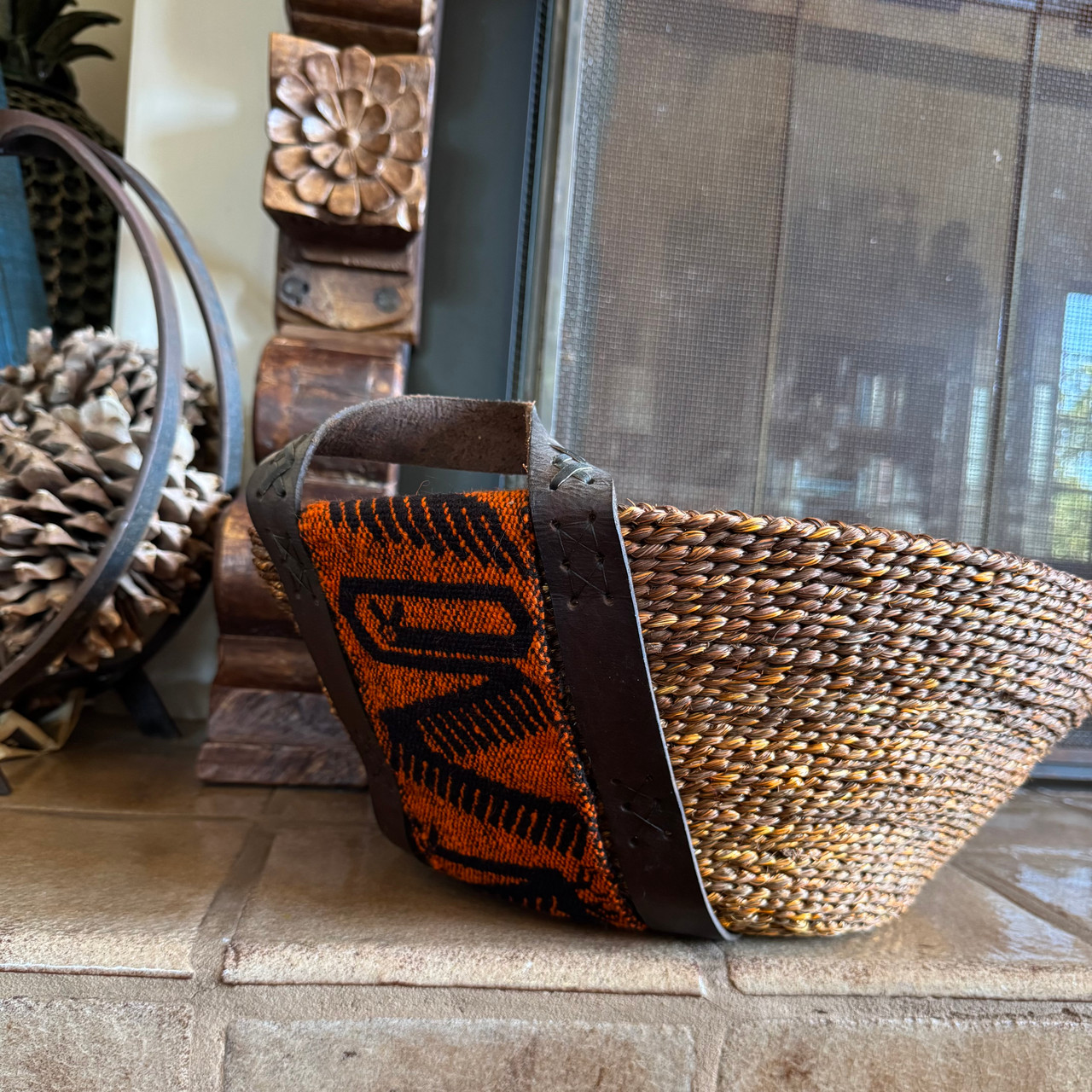TARABUCO BASKET HANDWOVEN IN TRADITIONAL STYLE