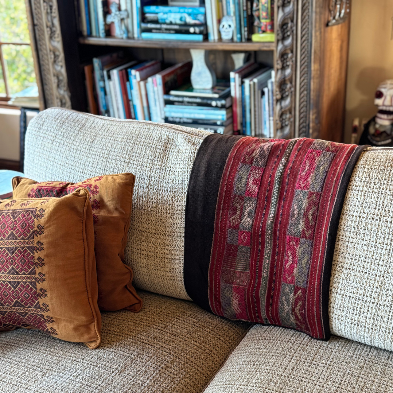 Llallagua Bolivia Manta or Aguayo, VIntage Textile, Natural Dyes