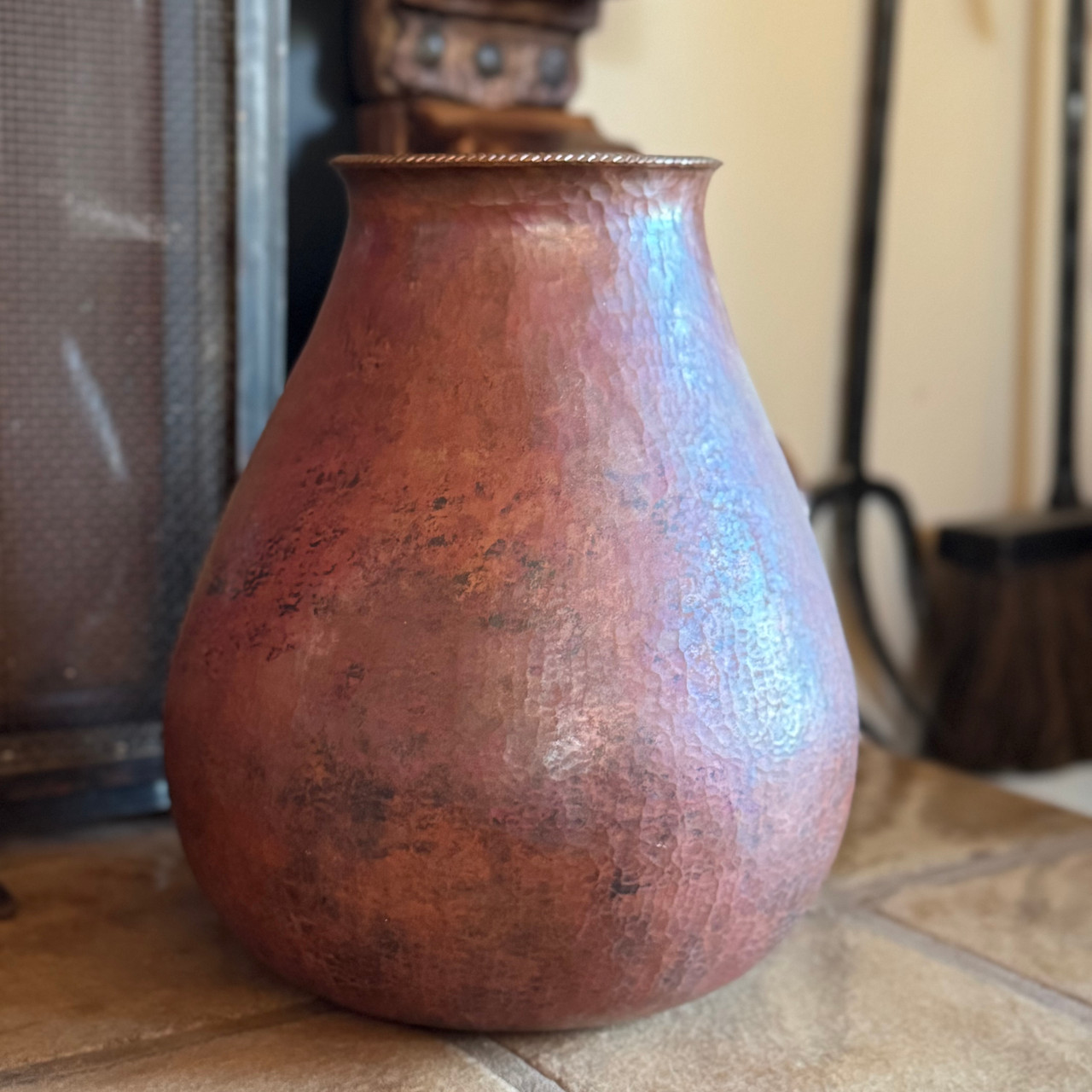 Heavy copper vase
Authentic Mexican copper