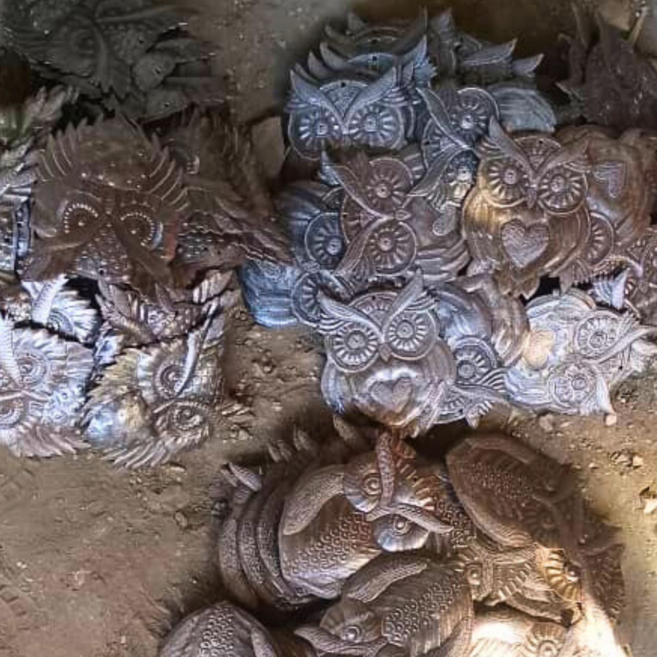 NATURAL METAL FINISH – Not painted. Each owl features the authentic texture and patina of reclaimed steel.