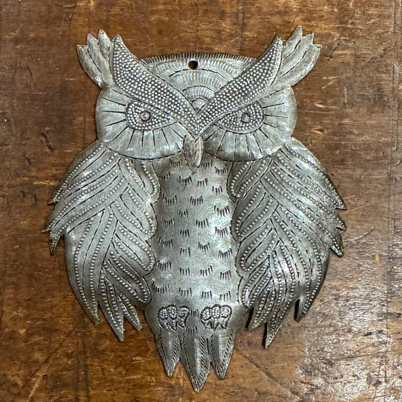 ONE-OF-A-KIND DETAILS – Slight variations reflect true handcrafted workmanship. No two pieces are identical.