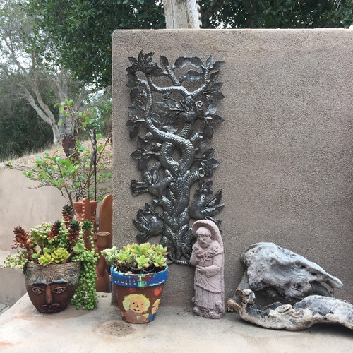 Decorating Your Garden with Metal Art