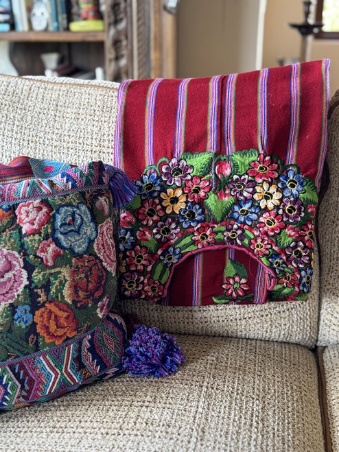 Handwoven Patzún Huipil from Guatemala – Mayan Blouse with Floral Embroidery, New Condition