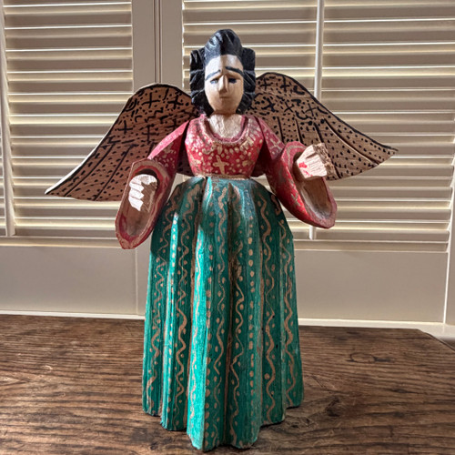 hand carved wooden angel
Guatemalan folk art angel
fair trade angel figurine
handmade wood angel sculpture
one of a kind angel decor
OOAK angel figurine
