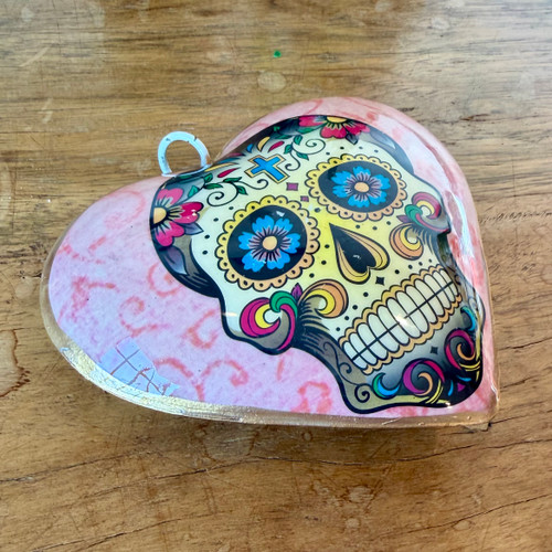 Day of the Dead ornament, sugar skull decor, Dia de los Muertos ornament, glass heart ornament, skeleton couple decor, Mexican folk art, calavera ornament, hanging heart decoration, double sided ornament