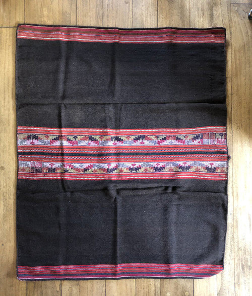Culta Aguayo or  Manta Bolivia worn and repaired, Vintage Textile