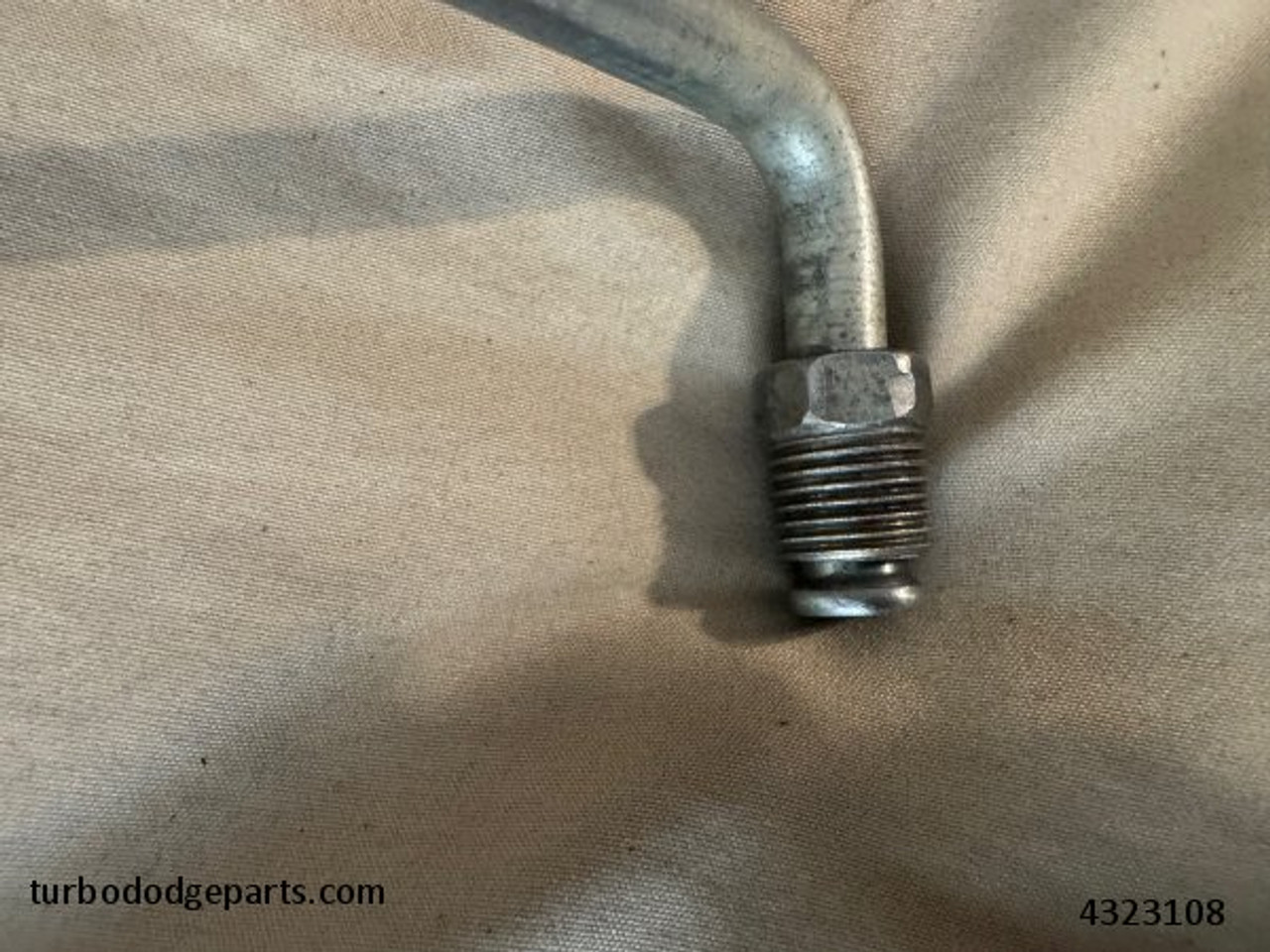 Turbo Oil Feed Line Garrett 4323108