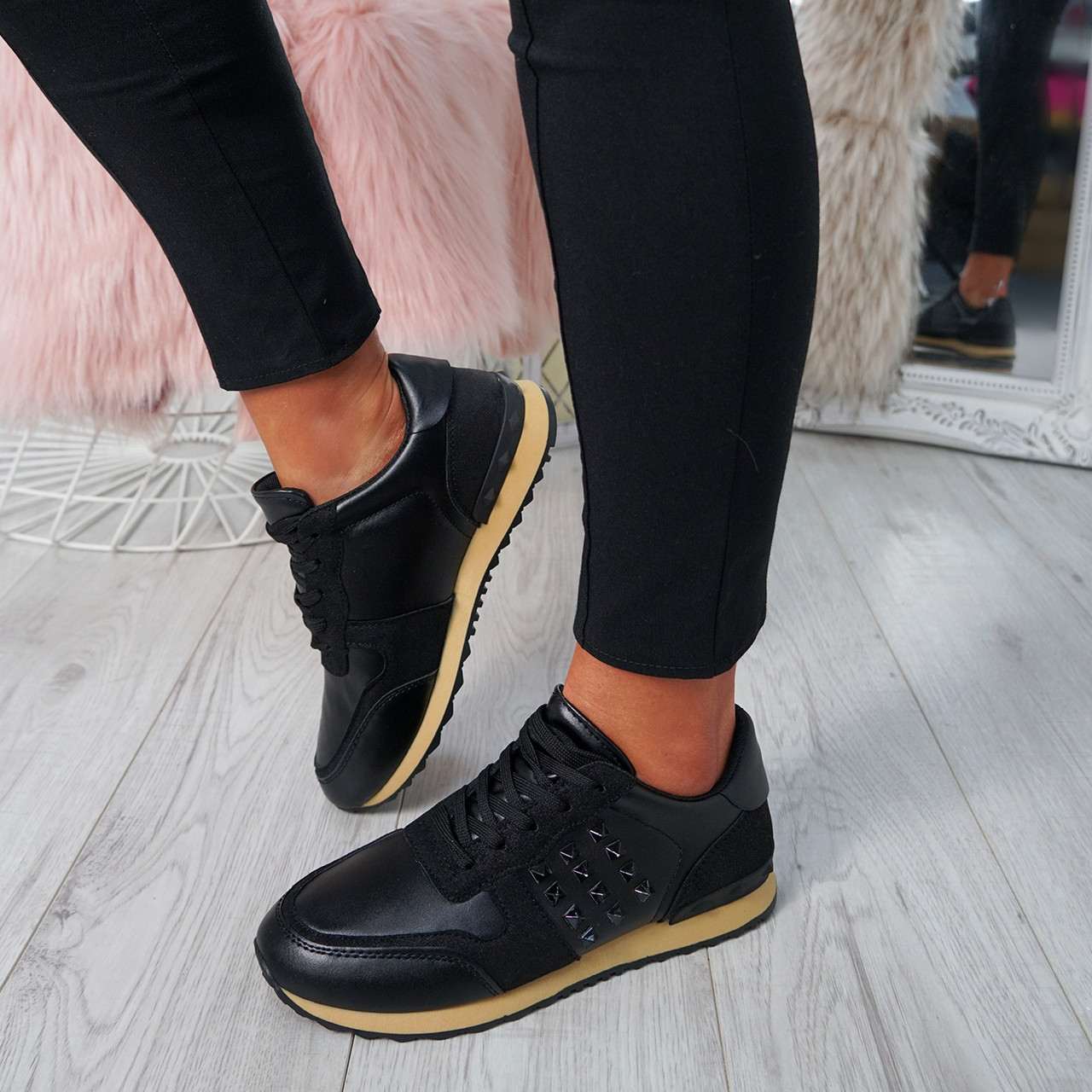 black comfy shoes
