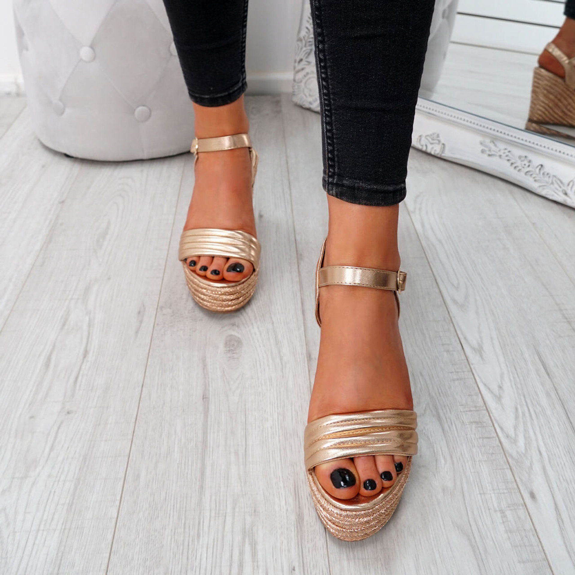Knao Gold Platform Wedge Sandals