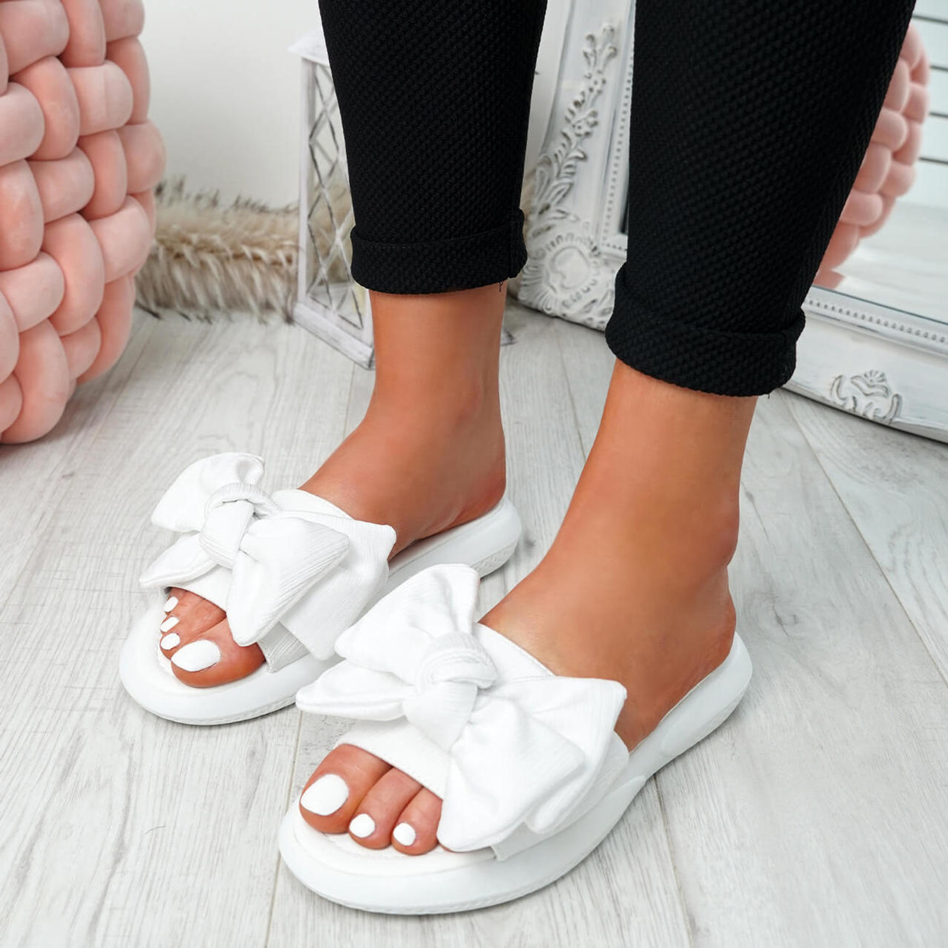 Lufa White Bow Sliders Sandals
