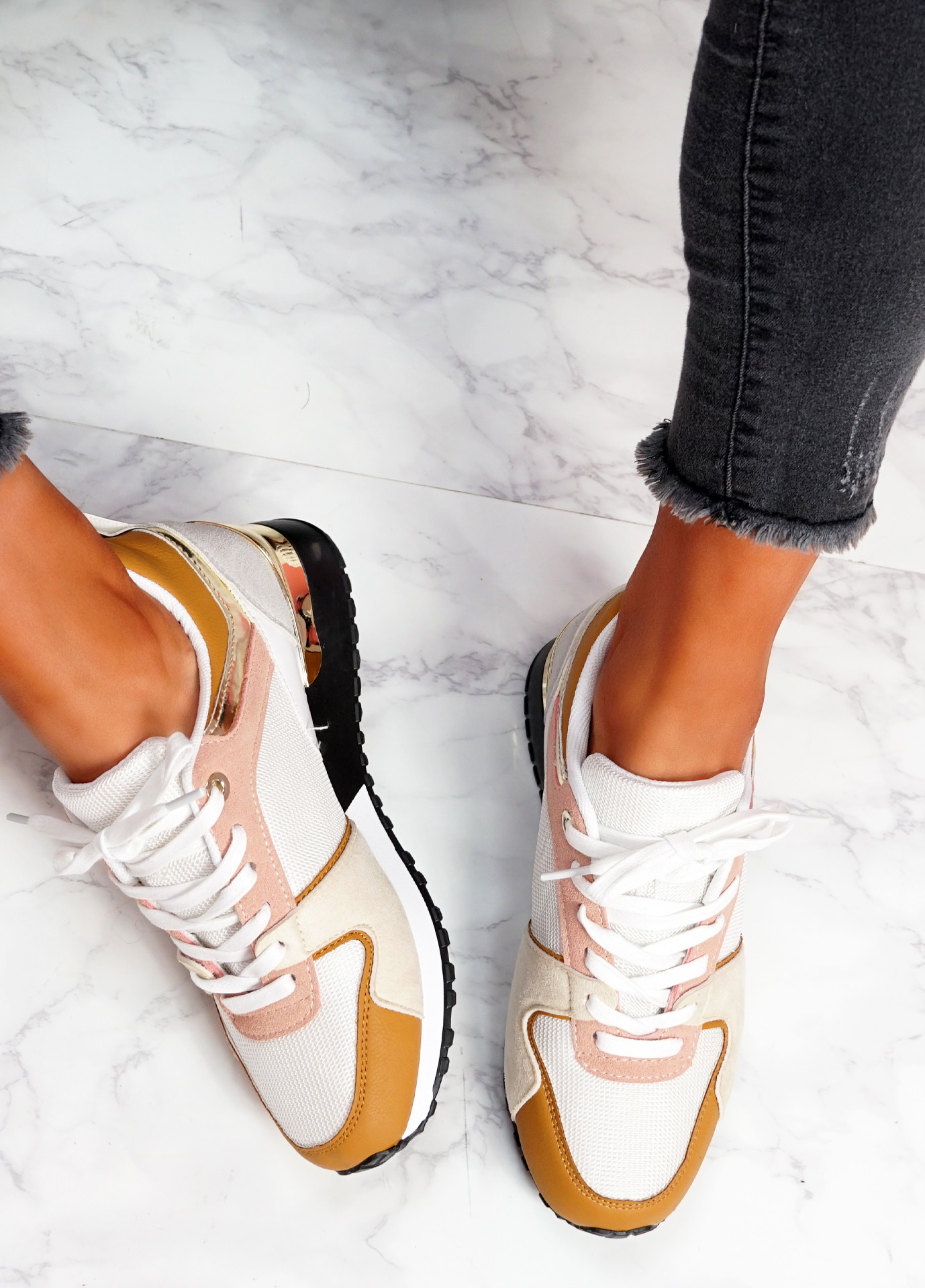 Onne White Yellow Lace Up Trainers