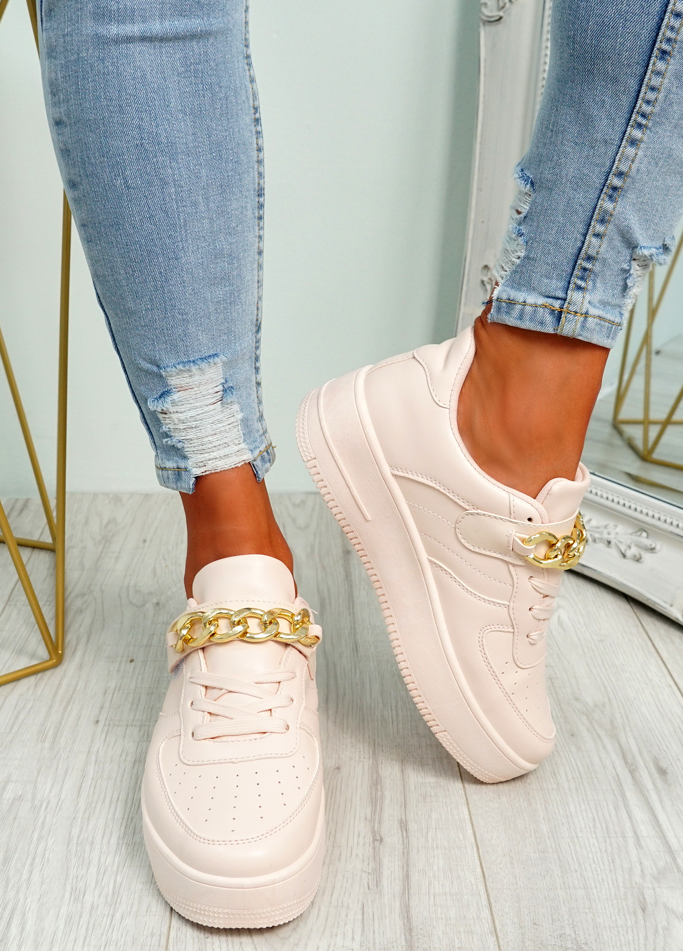 Weno Pink Front Chain Trainers