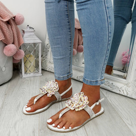 Zenda White Flower Stud Flat Sandals