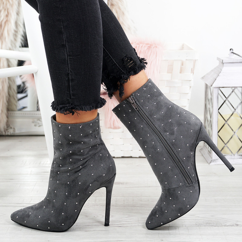 Studded Black Chunky Heel Boots | Chunky heels boots, Black chunky heels  boots, Goth shoes