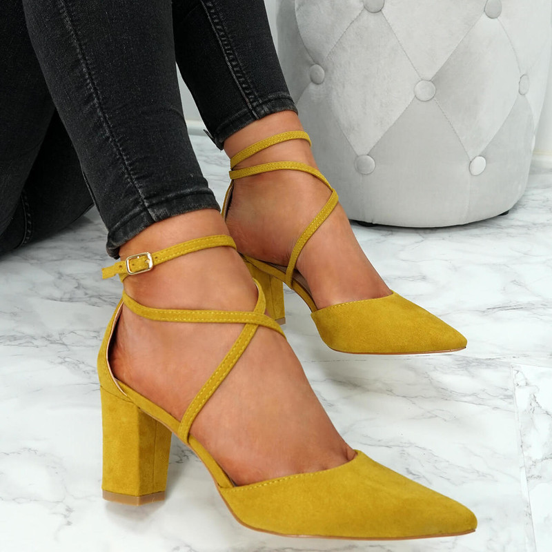 Konna Yellow Pointed Pumps