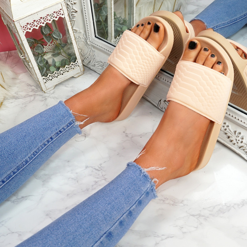 Eka Pink Flat Sandals
