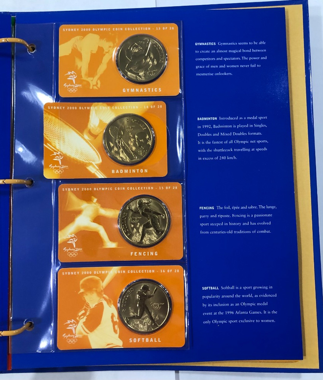 2000オリンピック pins collection 2000 Sydney Olympics Sponsorship Pin Collection In Display