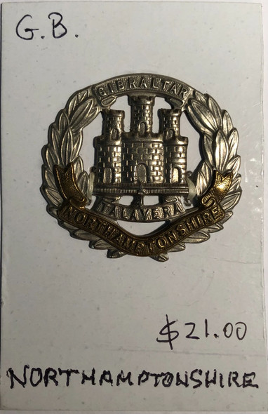 Great Britain: WWI/WWII Northhamptonshire Regiment Cap Badge