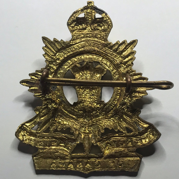Royal Regiment of Canada WWII Cap Badge