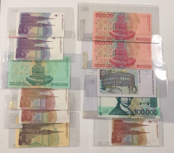 Croatia: Banknote Collection Lot (11 Pieces)