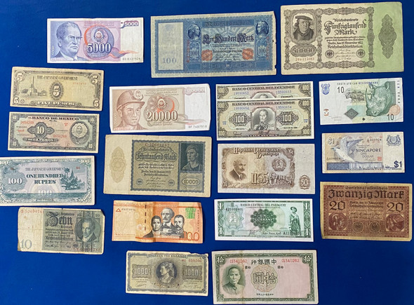 World Banknote Lot #1 (19 Pieces)