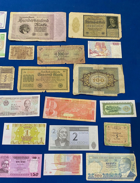 World Banknotes 30 Pieces!