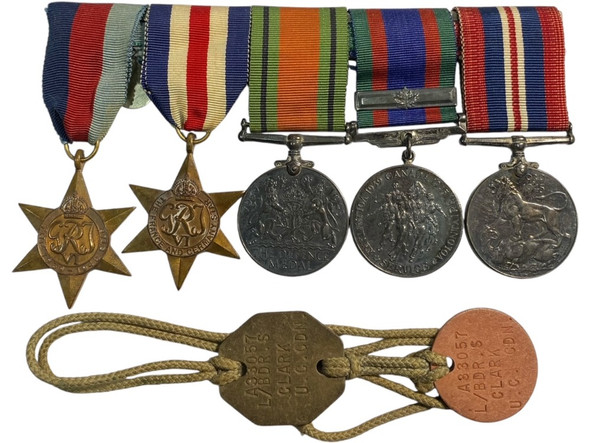 Canada: WW2 Group with Dog Tags Canada: WW2 Group with Dog Tags
